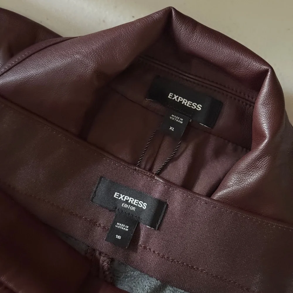 Express Burgundy Faux Leather Blazer & High Rise Shorts Suit Set Size XL / 16 - Picture 11 of 13